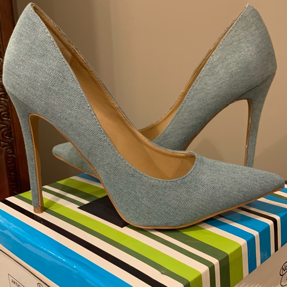 Denim pumps